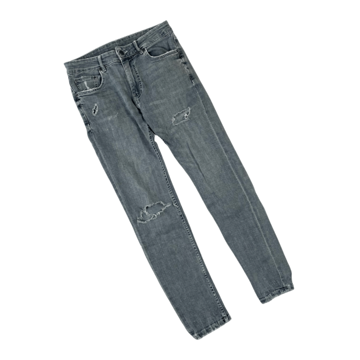 Bershka distressed skinny spodnie jeansowe z dziurami (S/M)