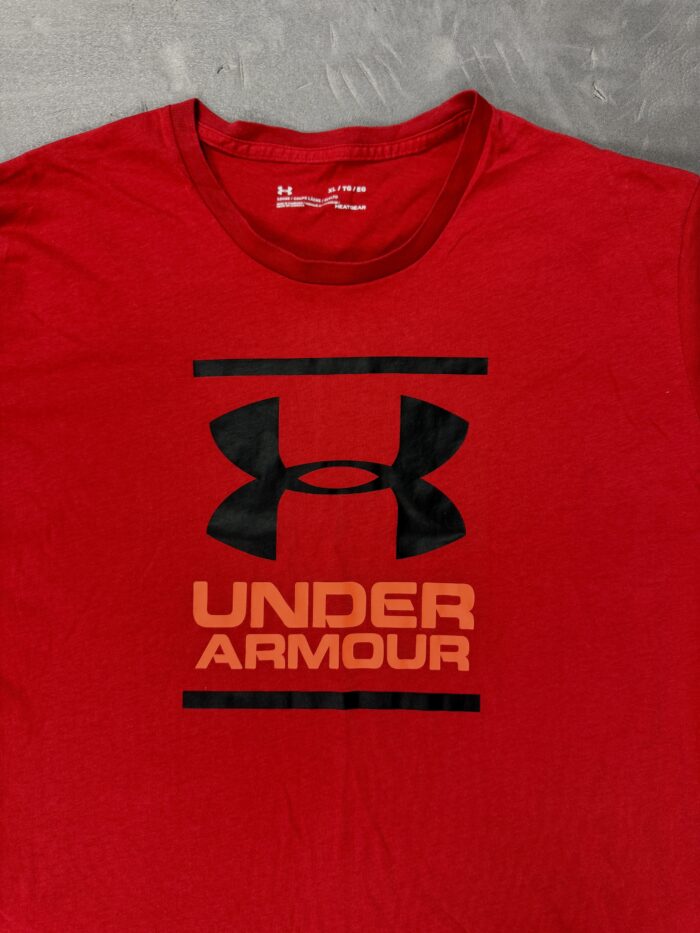 Under Armour T-shirt z dużym printem (L/XL) - obrazek 3