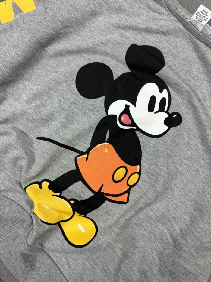 Mickey Mouse szara bluza crewneck z dużym printem (M) - obrazek 4