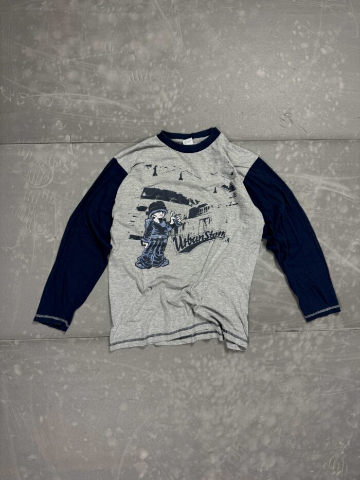 Vintage y2k longsleeve skate print grafitti (S/M)