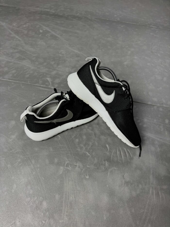 Nike Roshe One buty sneakersy streetwear (38.5)