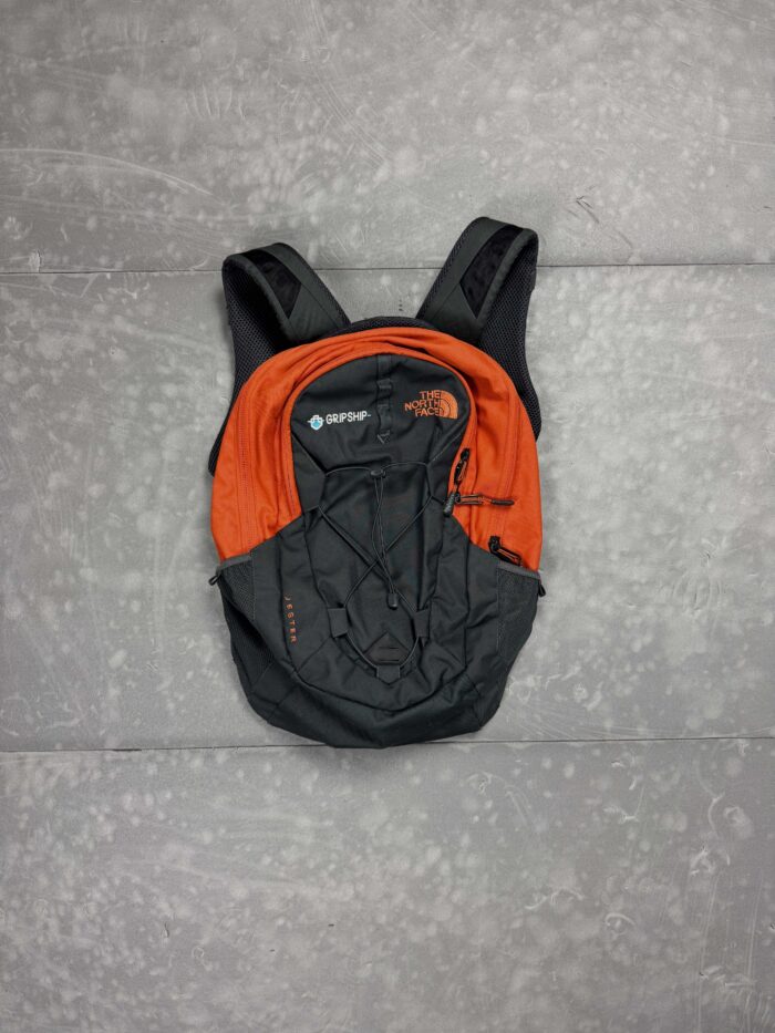 The North Face TNF plecak Jester utility outdoor miejsce na laptopa