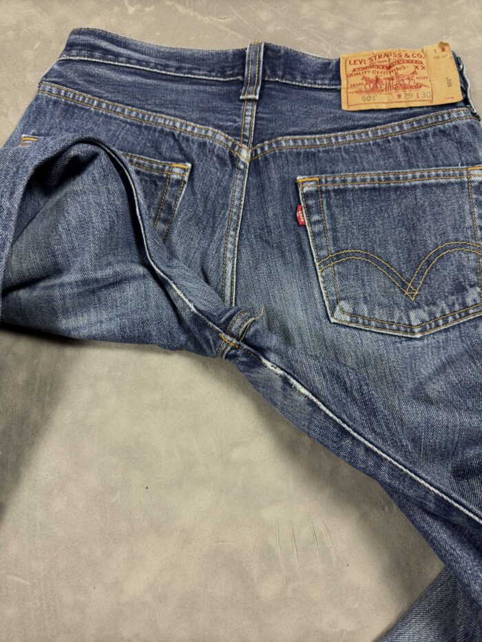 Levi's 501 denim straight fit spodnie jeansowe washed faded (29x30) - obrazek 4