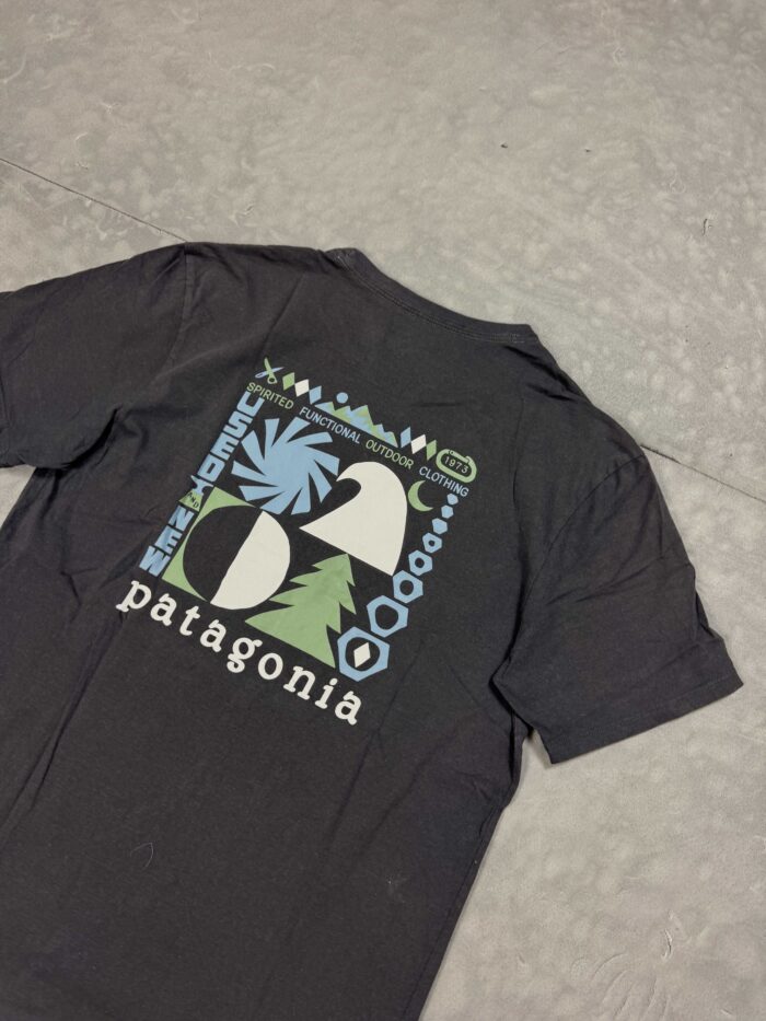 Patagonia big print T-shirt streetwear (S/M) - obrazek 3