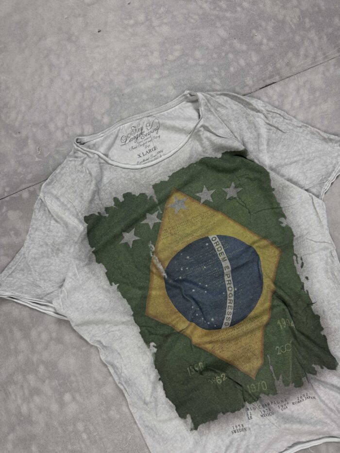 Vintage washed Brazil big print T-shirt y2k (L) - obrazek 3