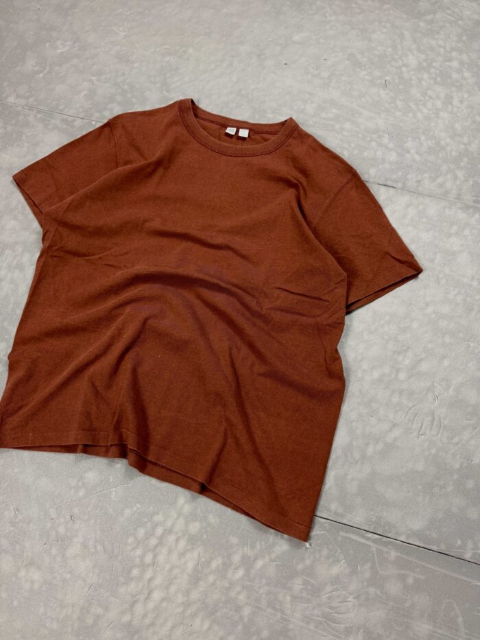 Uniqlo brązowy T-shirt basic boxy y2k (L) - obrazek 3