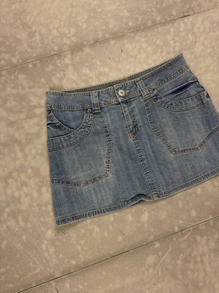 Vintage basic krótka spódniczka y2k (S/M) - obrazek 3