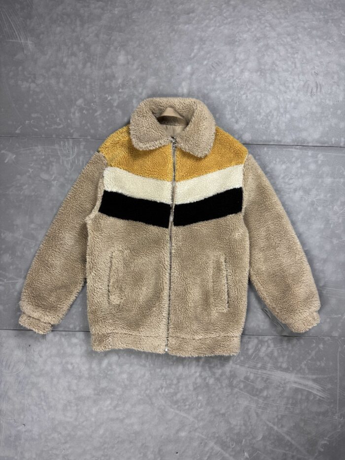 Bershka zapinana kurtka zimowa z futerkiem (XS/S)