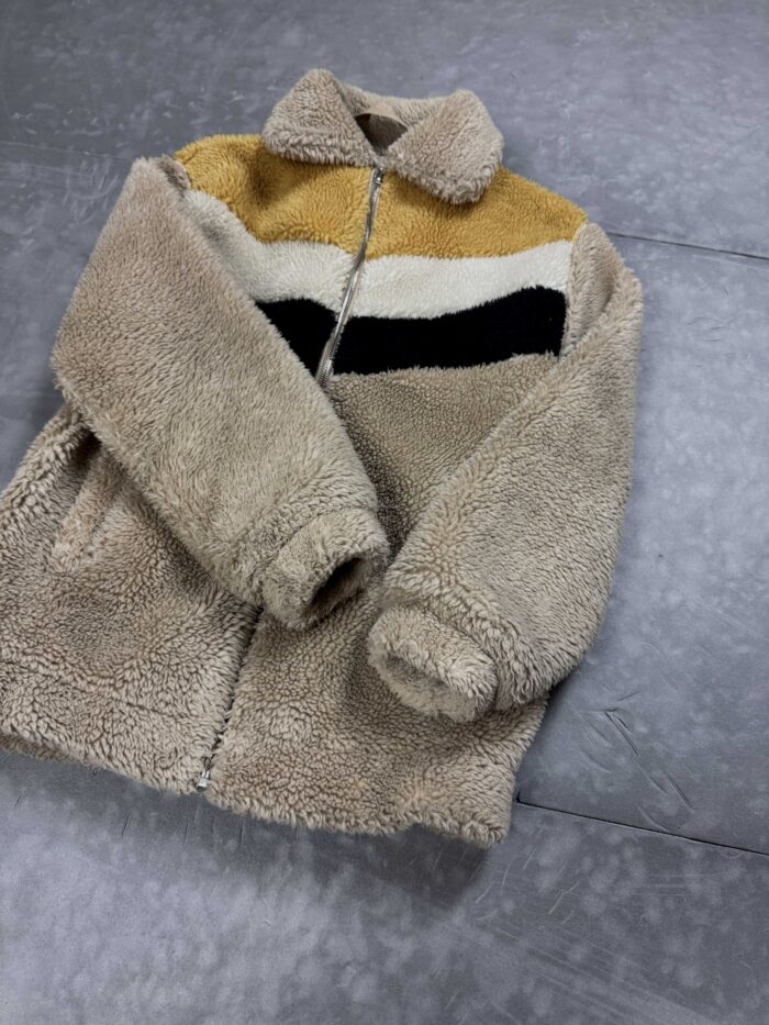 Bershka zapinana kurtka zimowa z futerkiem (XS/S) - obrazek 3