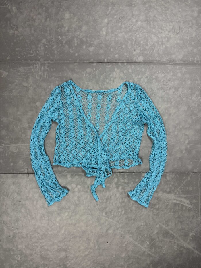 Niebieski dziargany sweterek narzutka knit 90s