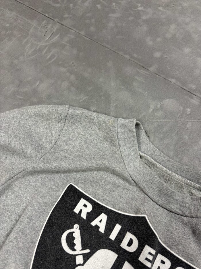 Raiders szara bluza cropped crewneck boxy (S/M) - obrazek 4