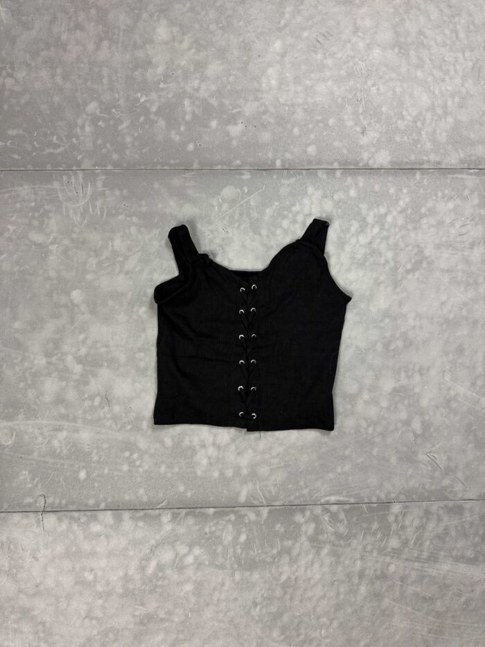 Czarny sweterkowy top bluzka cropped na ramiączkach Sinsay (XS/S)