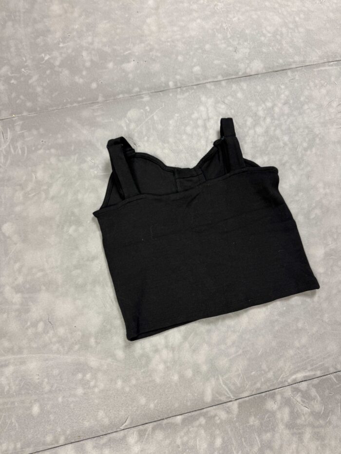 Czarny sweterkowy top bluzka cropped na ramiączkach Sinsay (XS/S) - obrazek 3