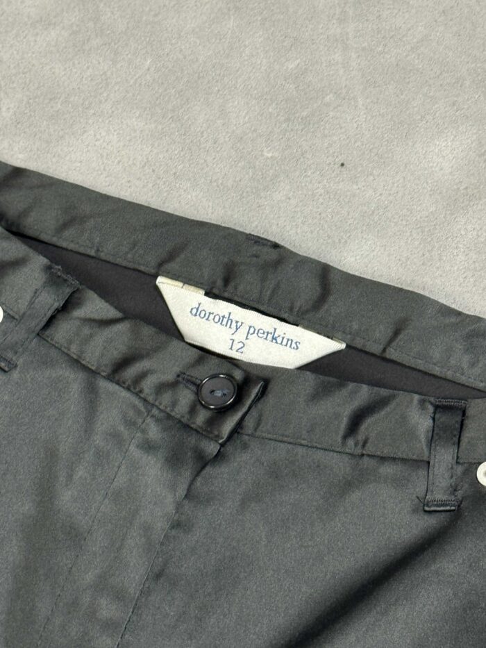 Czarne satynowe loose fit spodnie Dorothy Perkins materiałowe y2k (S) - obrazek 3