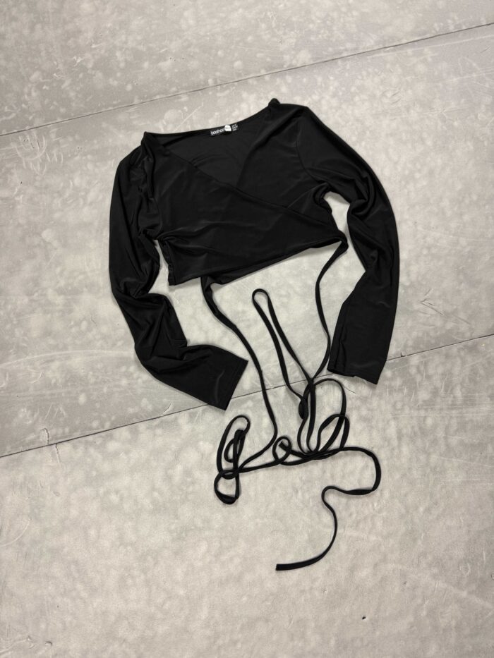 BooHoo bluzka top cropped uniwersalny wiązany (S) - obrazek 3