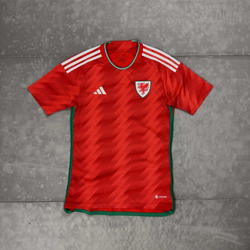 Adidas koszulka sportowa piłkarska Walia jersey (S)