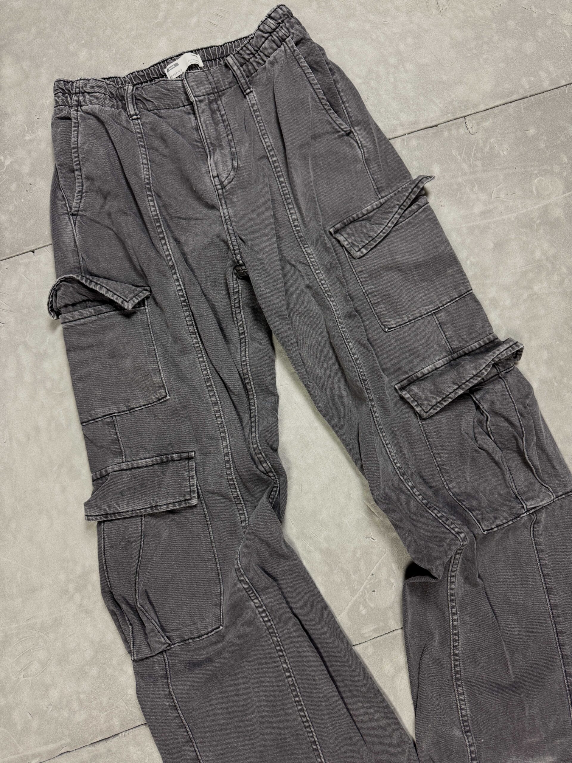 Bershka oversize distressed cargo spodnie jeansowe retro y2k (S) - obrazek 3