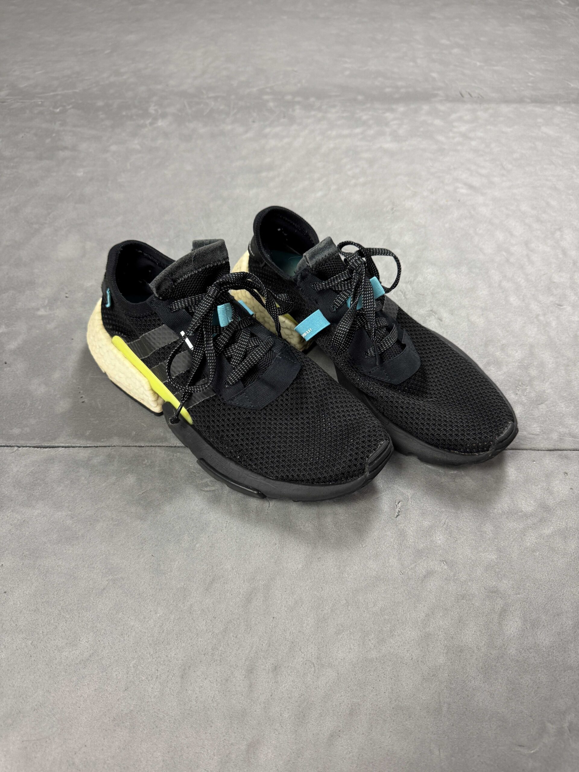 Buty sneakersy Adidas POD-S3.1 (43)