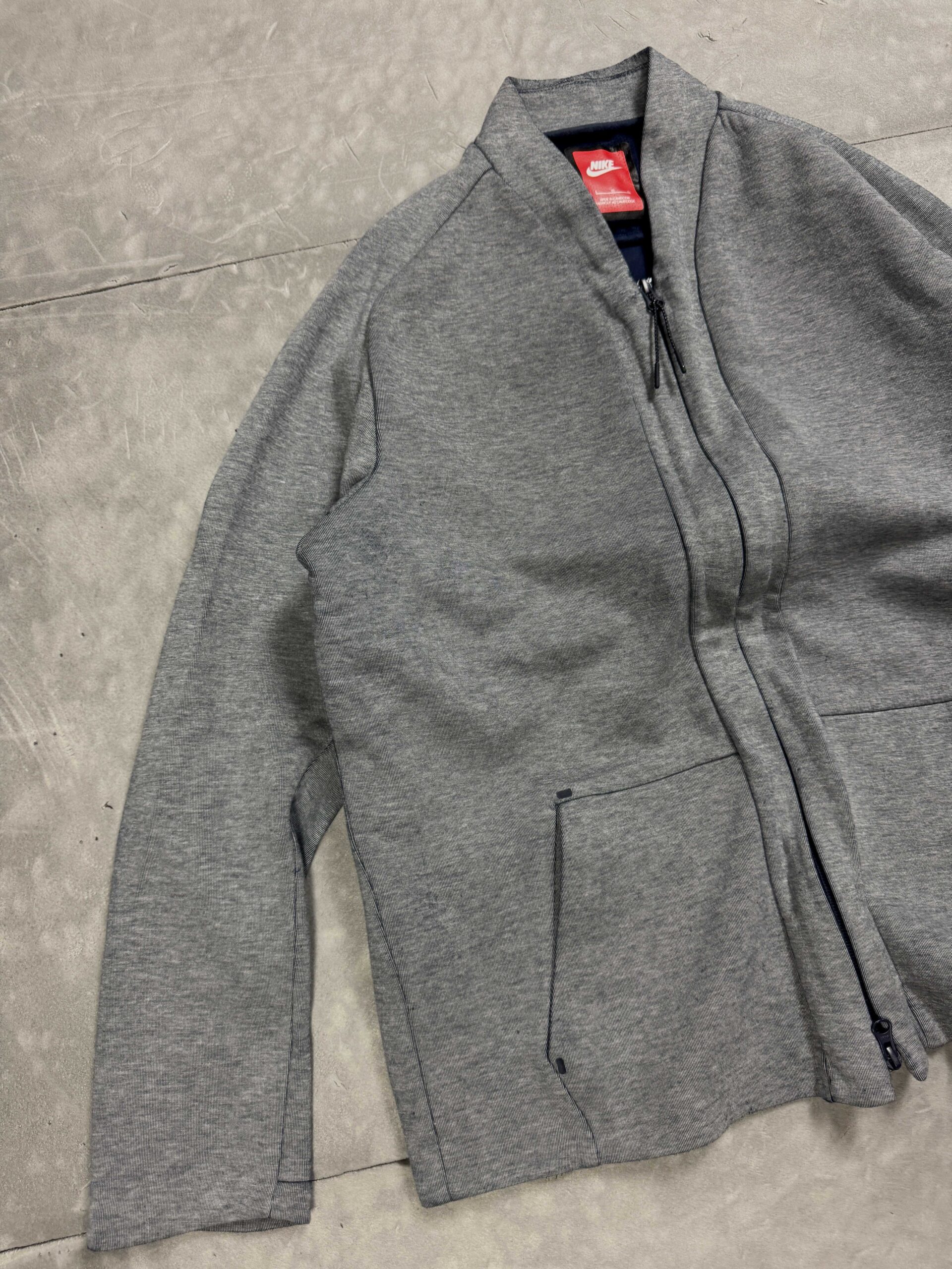 Nike Tech Fleece zip szara bluza na zamek streetwear (M/L) - obrazek 4